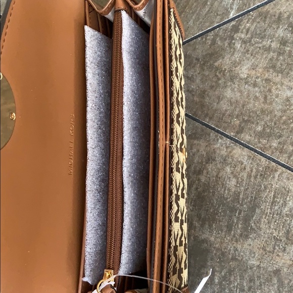 MICHAEL KORS FULTON LG FLP CONTINENTAL WALLET - Picture 11 of 16